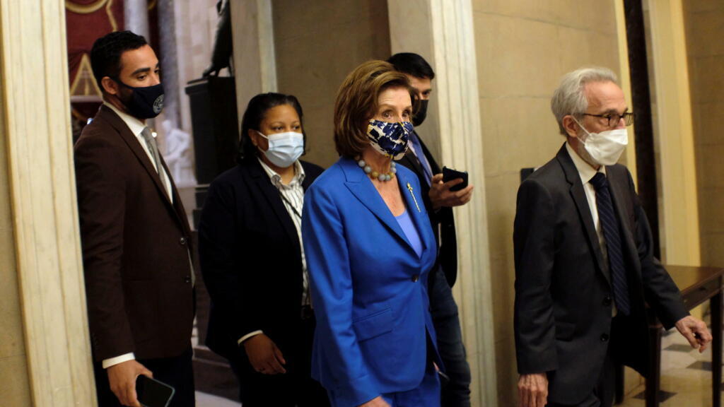 US House passes bill to raise the debt ceiling temporarily, averting default